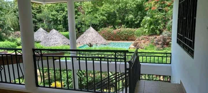 4-Bedroom3