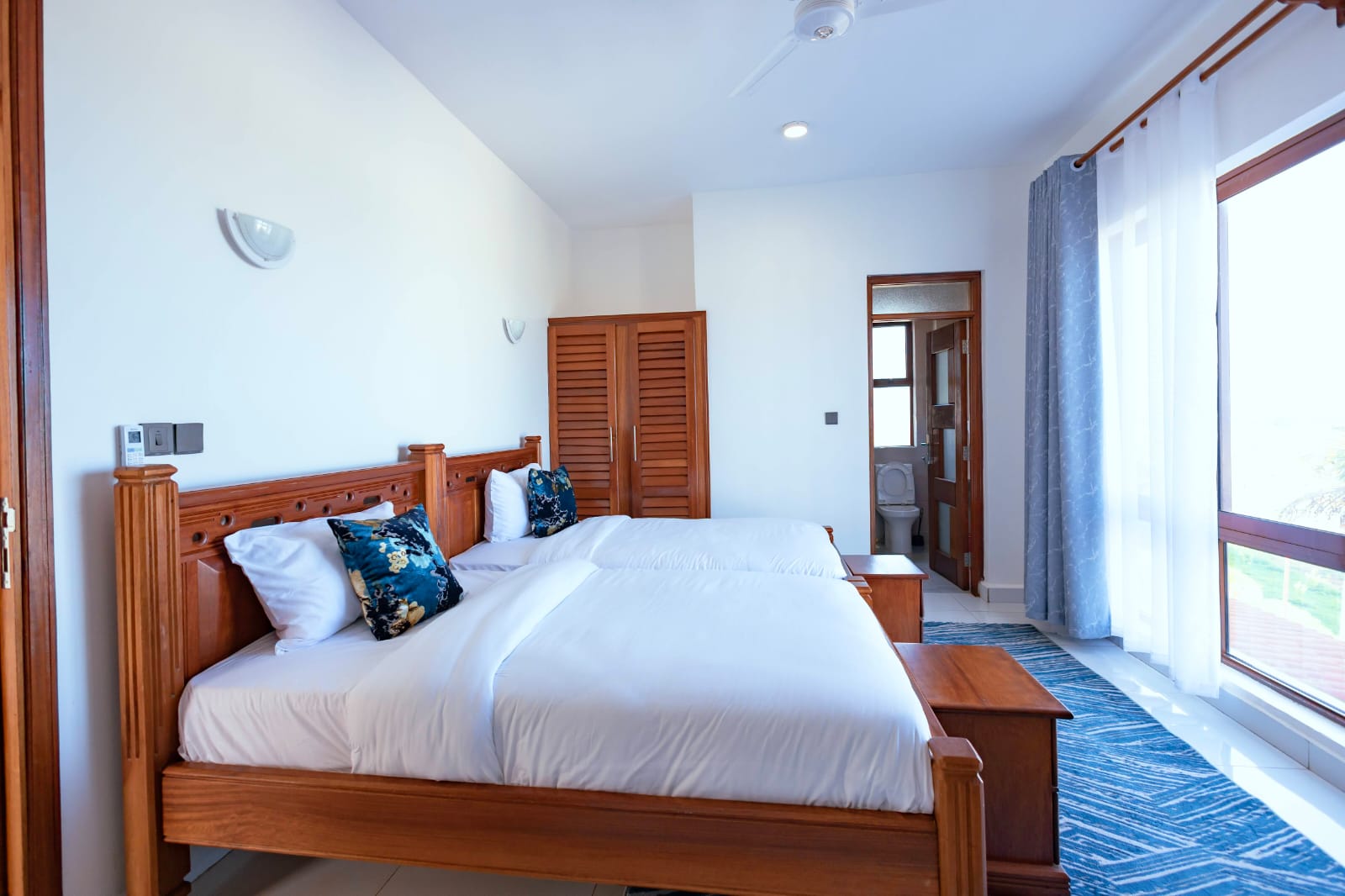 WhatsApp-Image-2025-11-11-at-12.08.35_c2c3c2c1